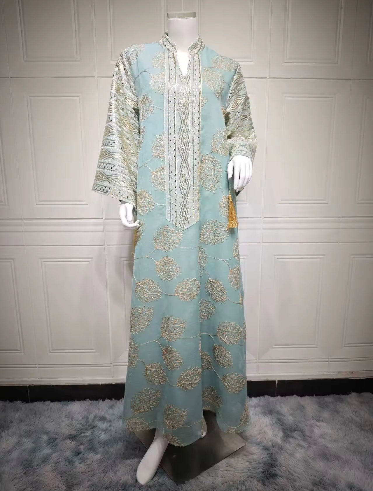 جلابية راقية مزينة بالترتر